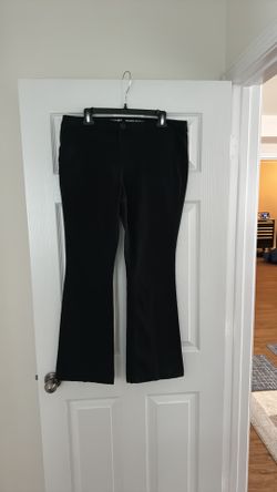 Mid-rise, Bootcut, Black Casual Pants