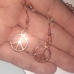 BEAUTIFUL BEADED JEWELRY SET 