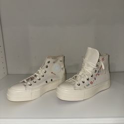 Converse Size 8