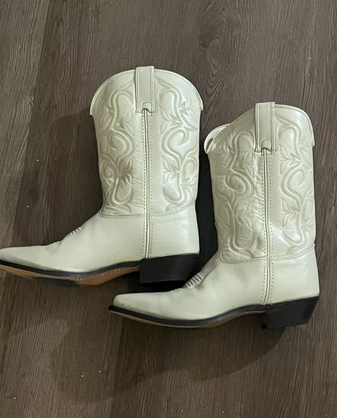 Sheplers Boots Women’s White/Cream Color