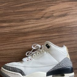 Used Jordan’s No Smell Don’t Wear Them Cuz They Don’t Fit 