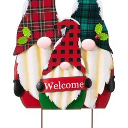 BRAND NEW..glitzhome GH30556R1 Christmas Yard Signs Decorations Outdoor Metal Gnome Family Garden St