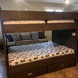Full over full -bunk set