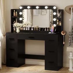 Black Vanity w/ Lighted Mirror and Power Outlet - VN2508