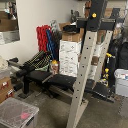 Golds Gym Weight Bench 