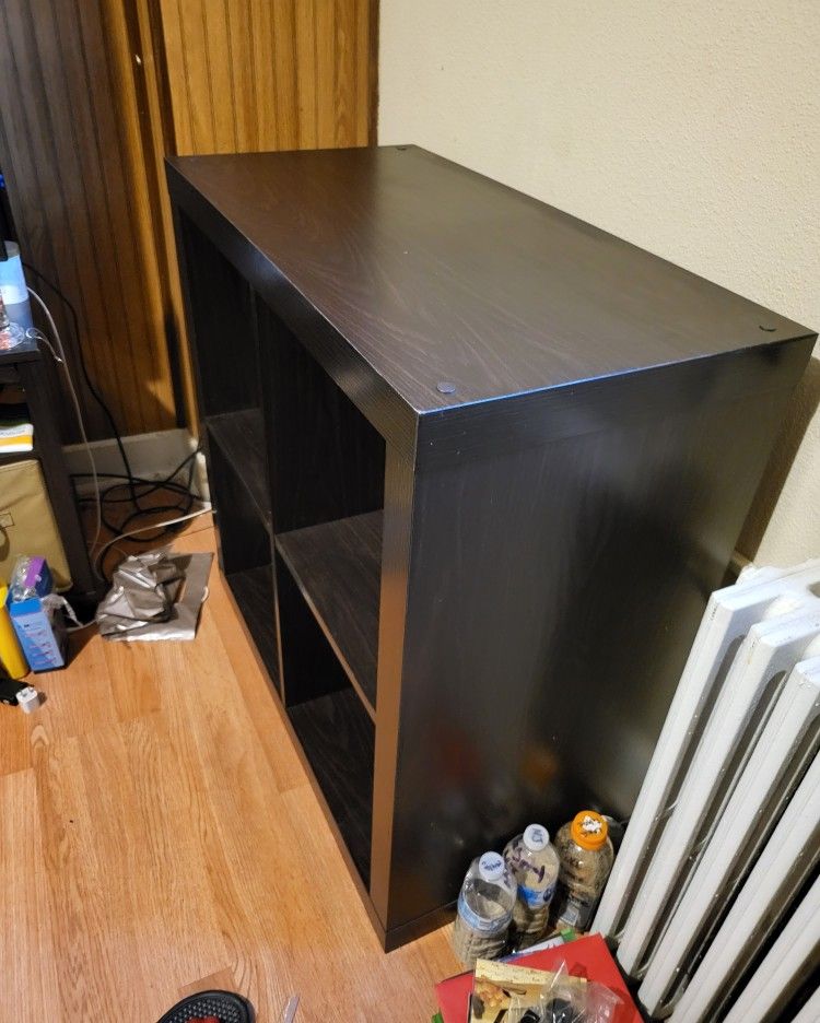 Book case / Fishtank Stand