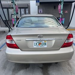 Toyota Camry LE V6 2004