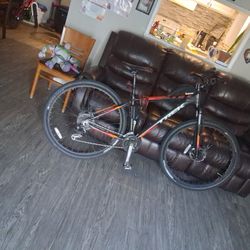 Trek Marlin 5 Mountain Bike For SALE!
