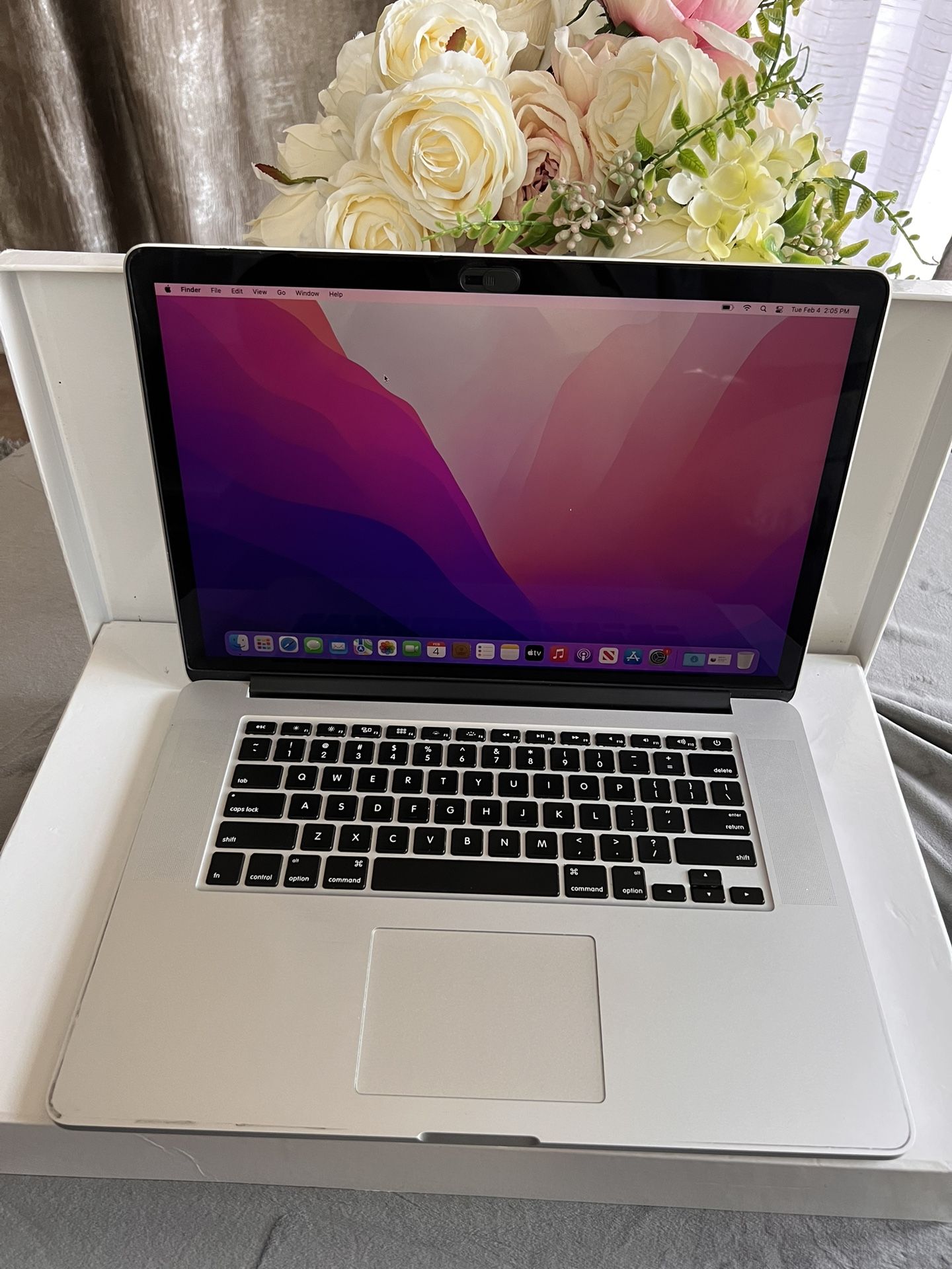 Apple MacBook Pro Retina A1398 / 2015 15” Laptop Notebook Intel Core i7 16GB RAM 512GB SSD MacOS Monterey - $229.  