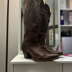 Size 8 Women’s Leather Knee High Boots