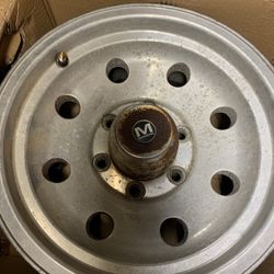 6 Lug Datsun Chevy Nissan Wheels