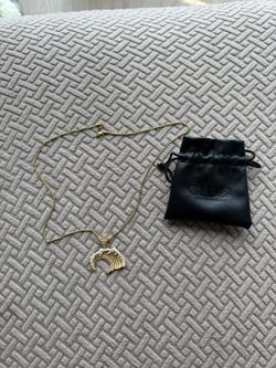 Pendant With Rope Chain