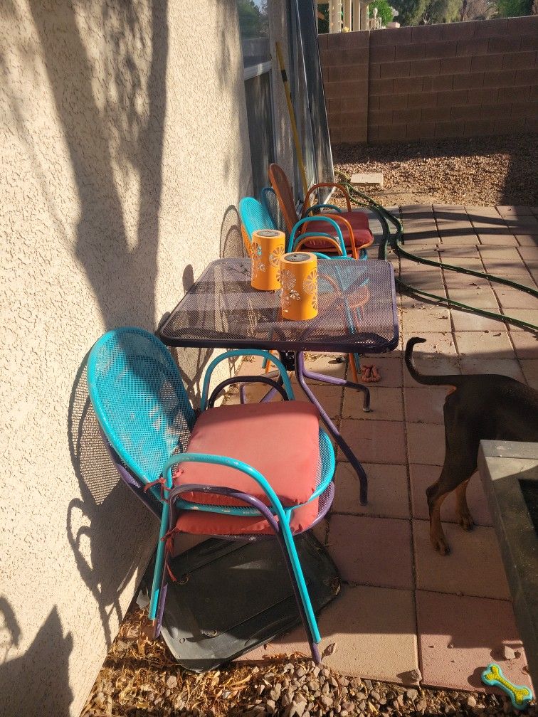 2 Metal Table 8 Chairs