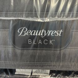 Queen Beautyrest black c class tight top
