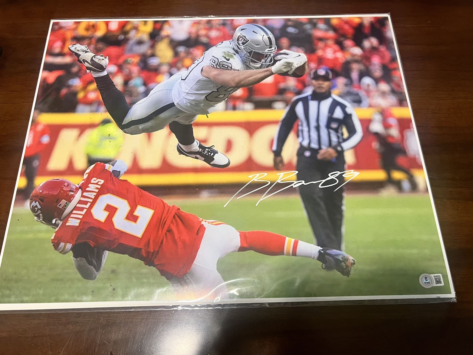 Las Vegas Raiders Brock Bowers signed 16 x 20 photo