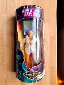 Vintage James Bond 007 Collector Figures – Lot