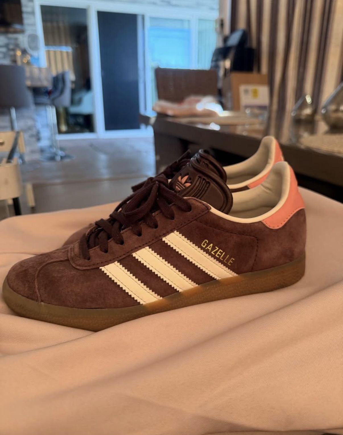Adidas Gazelle Sneakers Size 6 (women’s)