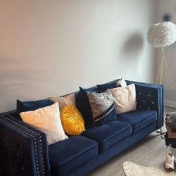 Living Room Love Seat And Couch