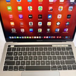 MacBook Pro 13” 2019