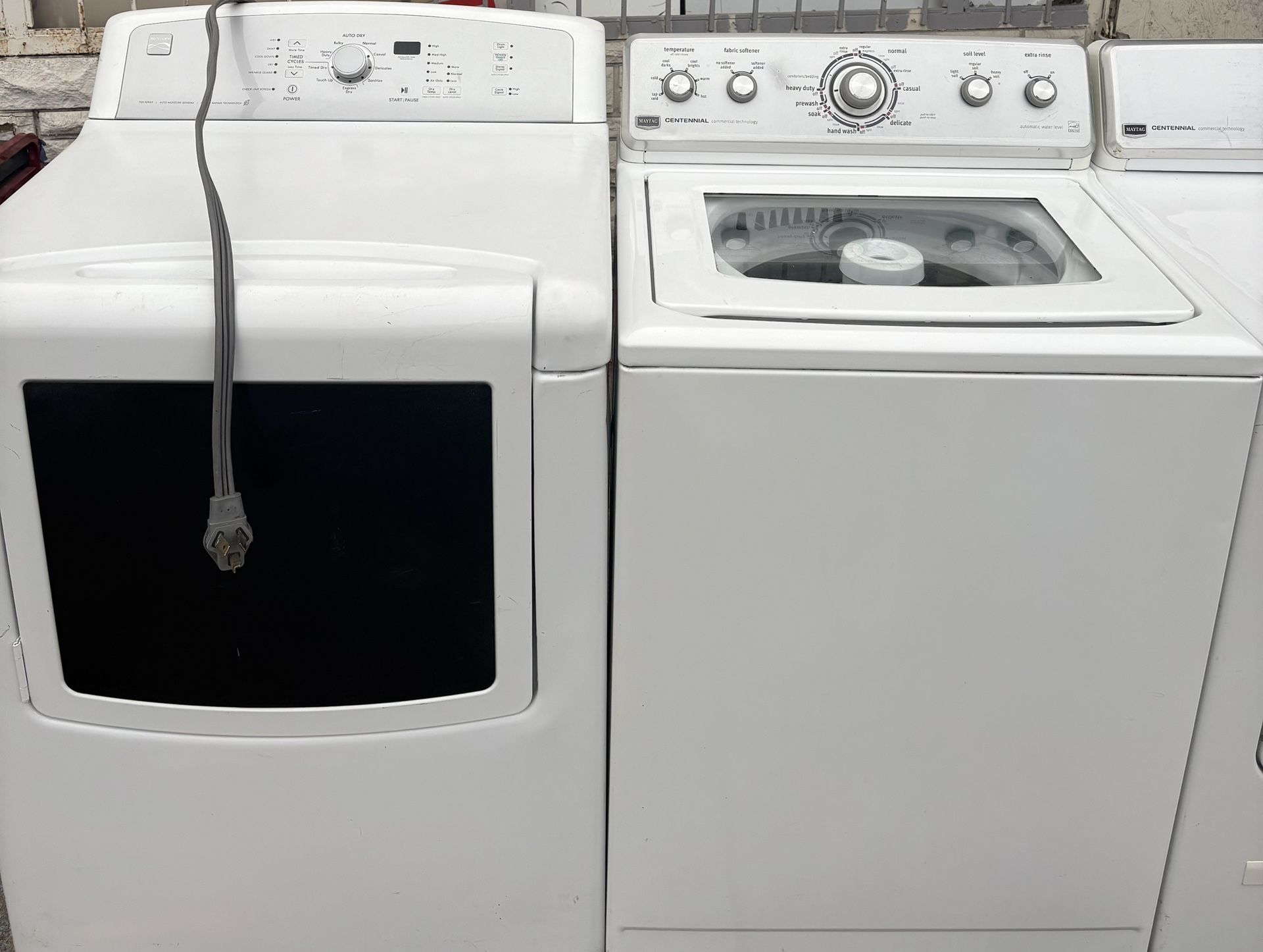 Heavy Duty Washer & Electric 220v Dryer