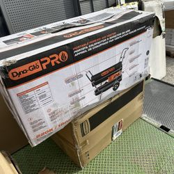 Brand new in box 180K or 220K BTU Forced-Air Kerosene Portable Heater. Dyna-Glo Pron Rg price $462 come in save $112 dls this brand new in box. We loc