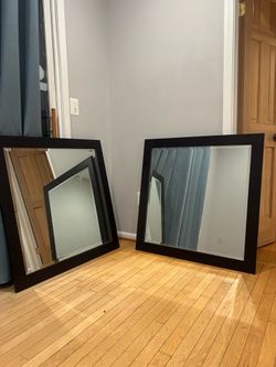 2 mirrors & dresser