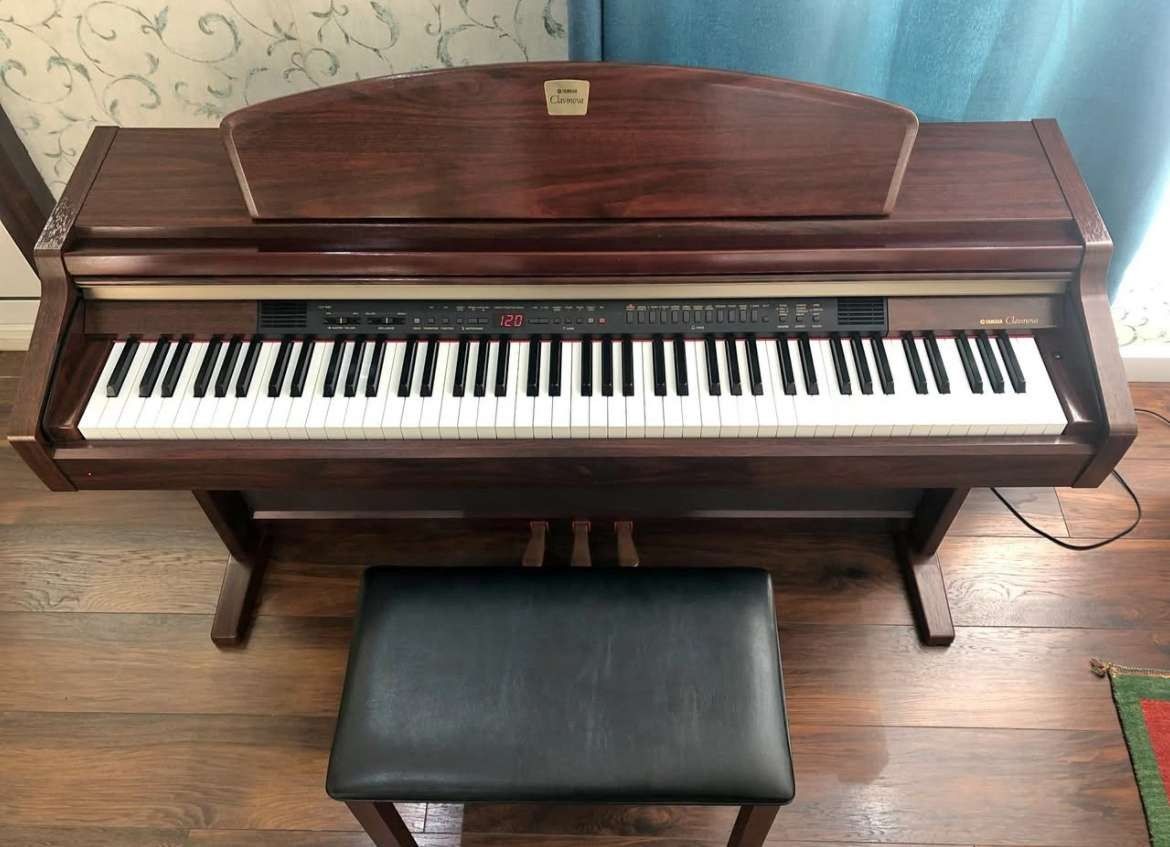 Yamaha-Clavinova-Digital-Piano-CLP-950