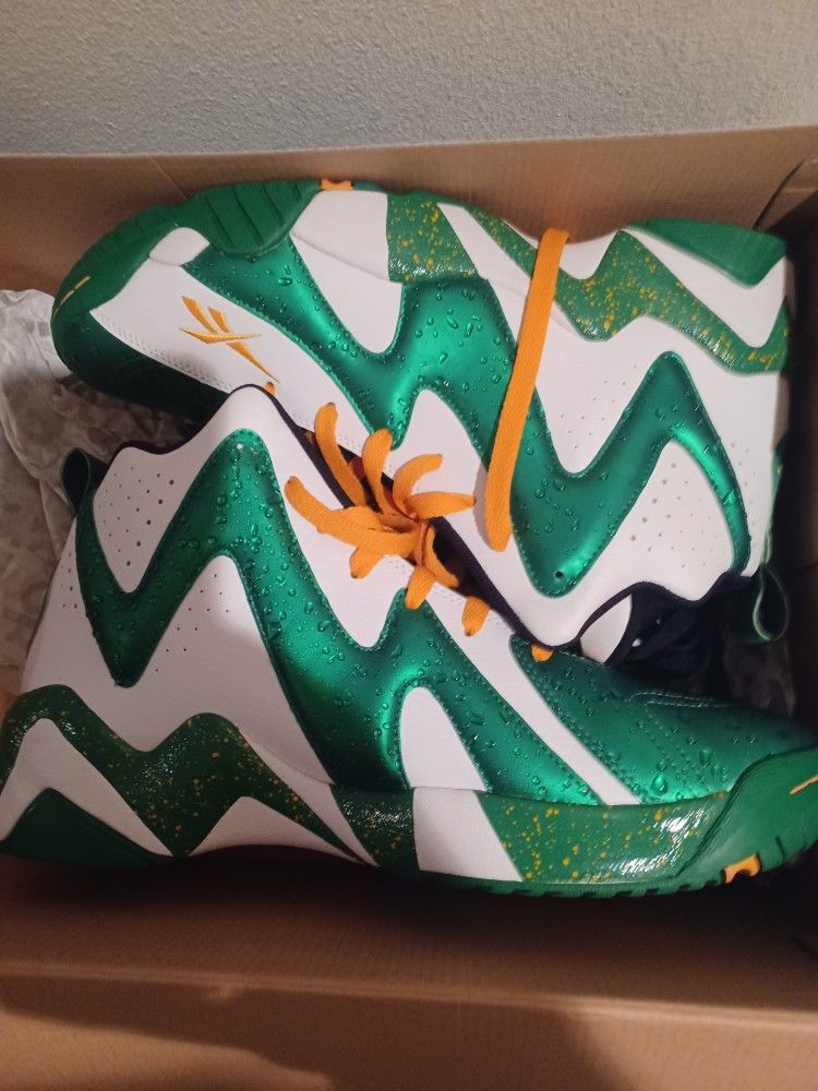 Size 12- Reebok Kamikaze 2 2013 Seattle Supersonics