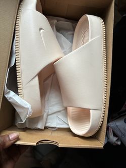 Nike calm slippers