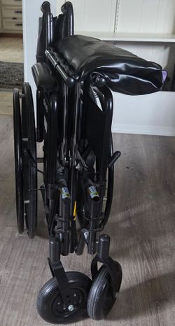 Bariatric wheelchair