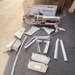 92-96 Ford Bronco XLT Interior 