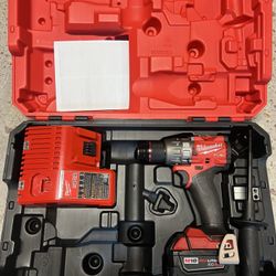 Milwaukee Fuel M18 Gen 4 Hammer Drill Kit 