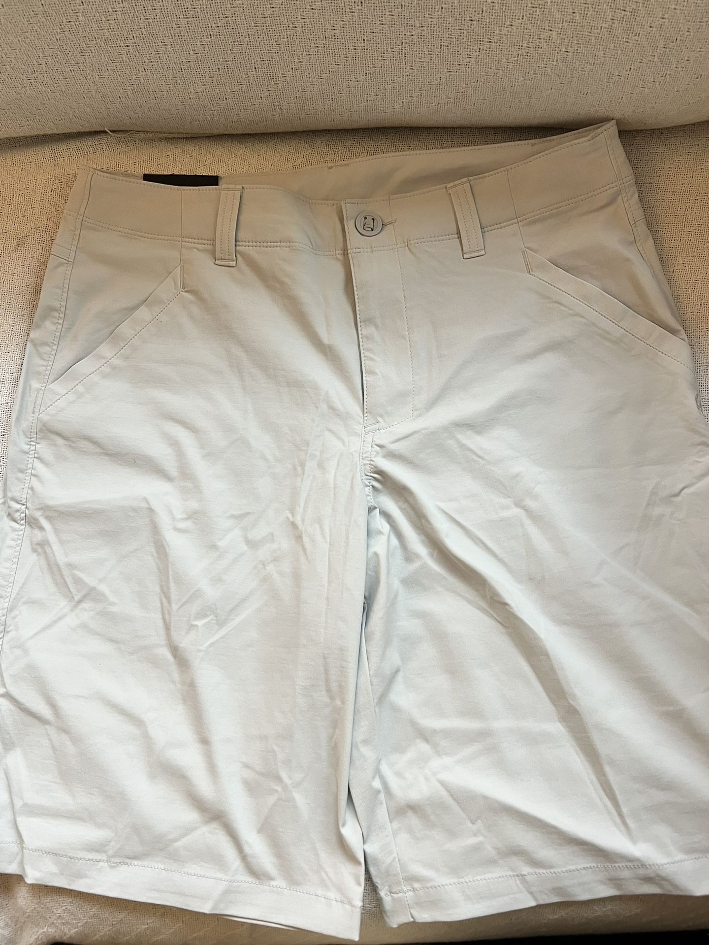 Men’s Under Armour White Shorts