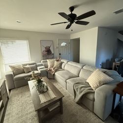 Jerome’s Electric Recliner Couch