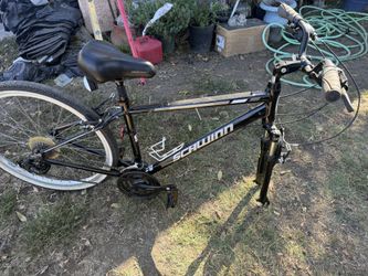 Schwinn Fremont Mouantin Bike