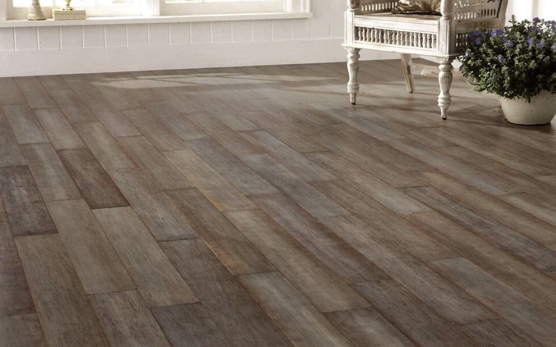 Hand scraped strand woven Earl Grey engineered click bamboo flooring