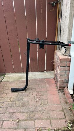 Yakima bike rack holds 2