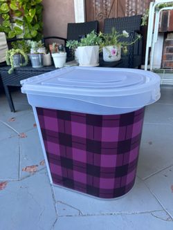 26 lbs Pet Food Bin