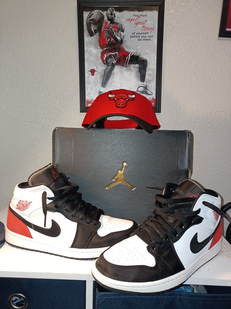 Air Jordan 1 Mid SE 