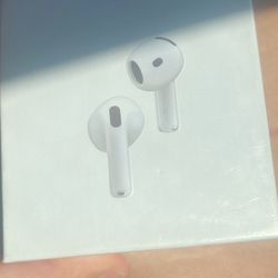 AirPods 4’s And AirPods Pro Second Gen