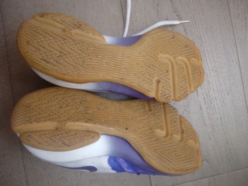 Kevin Durant Kd Sneakers 4.5 Us Y Like New