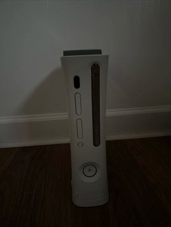 Microsoft Xbox 360 White Console Only FOR PARTS OR REPAIR