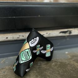 Flying Money Putter Headcover 