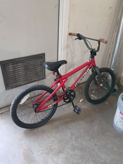 Next 20" boys bike