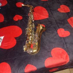 Bundy Saxaphone