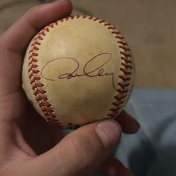 Old singed mlb ball collectors item