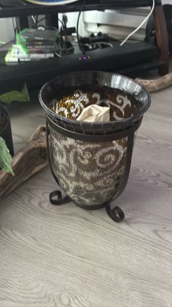 Free table vase