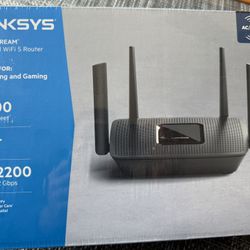 Linksys EA8300 Max-Stream: AC2200 Tri-Band Wi-Fi Router