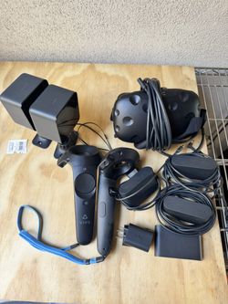 Generation 1 Vive Headset With Controller And Trackers