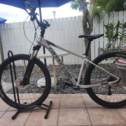 Cannondale 19 Trail 6 Silver S